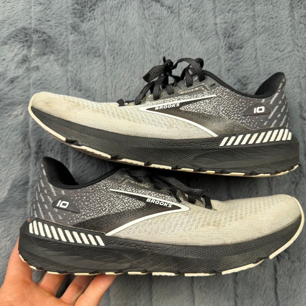 Brooks Launch GTS 10 Mens Running Shoes Grey Black 1104101D052 Size 7